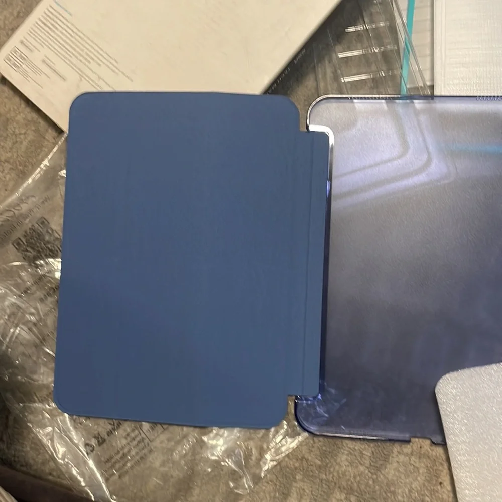 NWB 2 glass protectors +1 NEW blue cover for IPAD 10 iPod safe